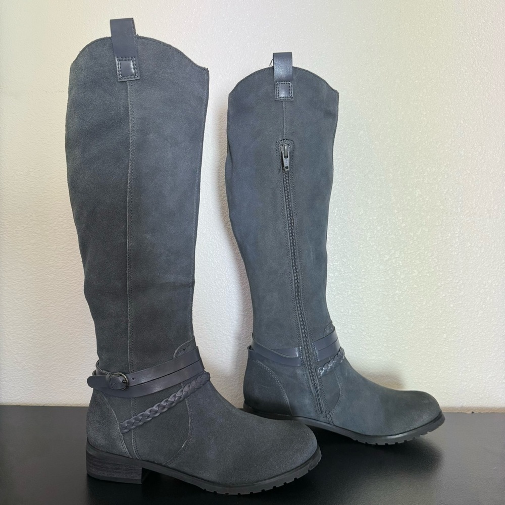 BC Gray Leather Knee High Boots Size 6.5